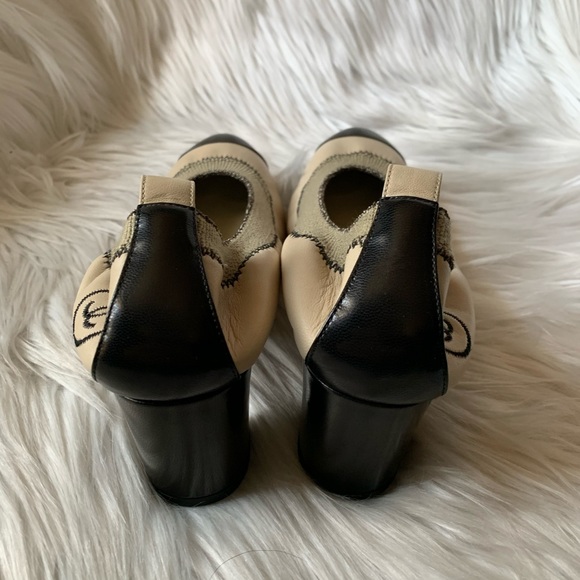 CHANEL Spirit Two Tone Stretch Cap Toe Pump - Picture 5 of 13
